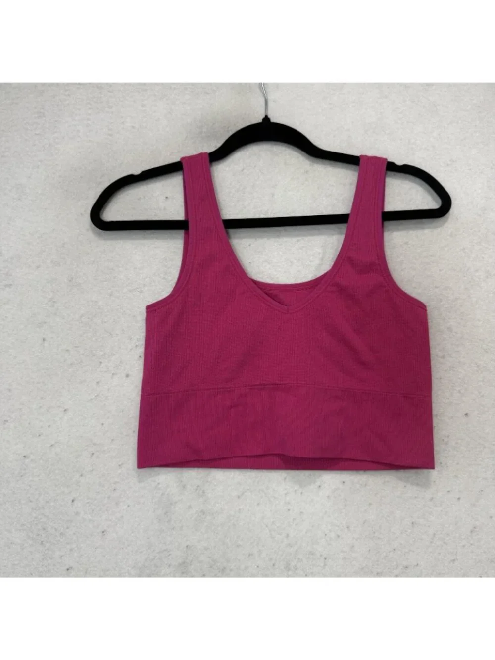Athleta Sports Bra Womens Medium Pink V Neck Wide Strap Longline Top Yoga